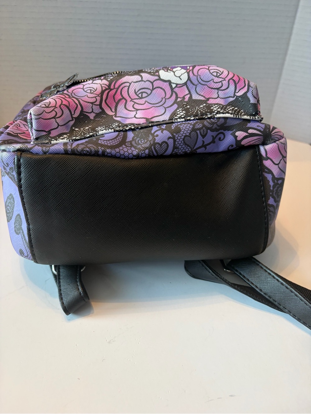 This Kuromi Roses Lace Mini Backpack by Bioworld - Picture 6 of 14